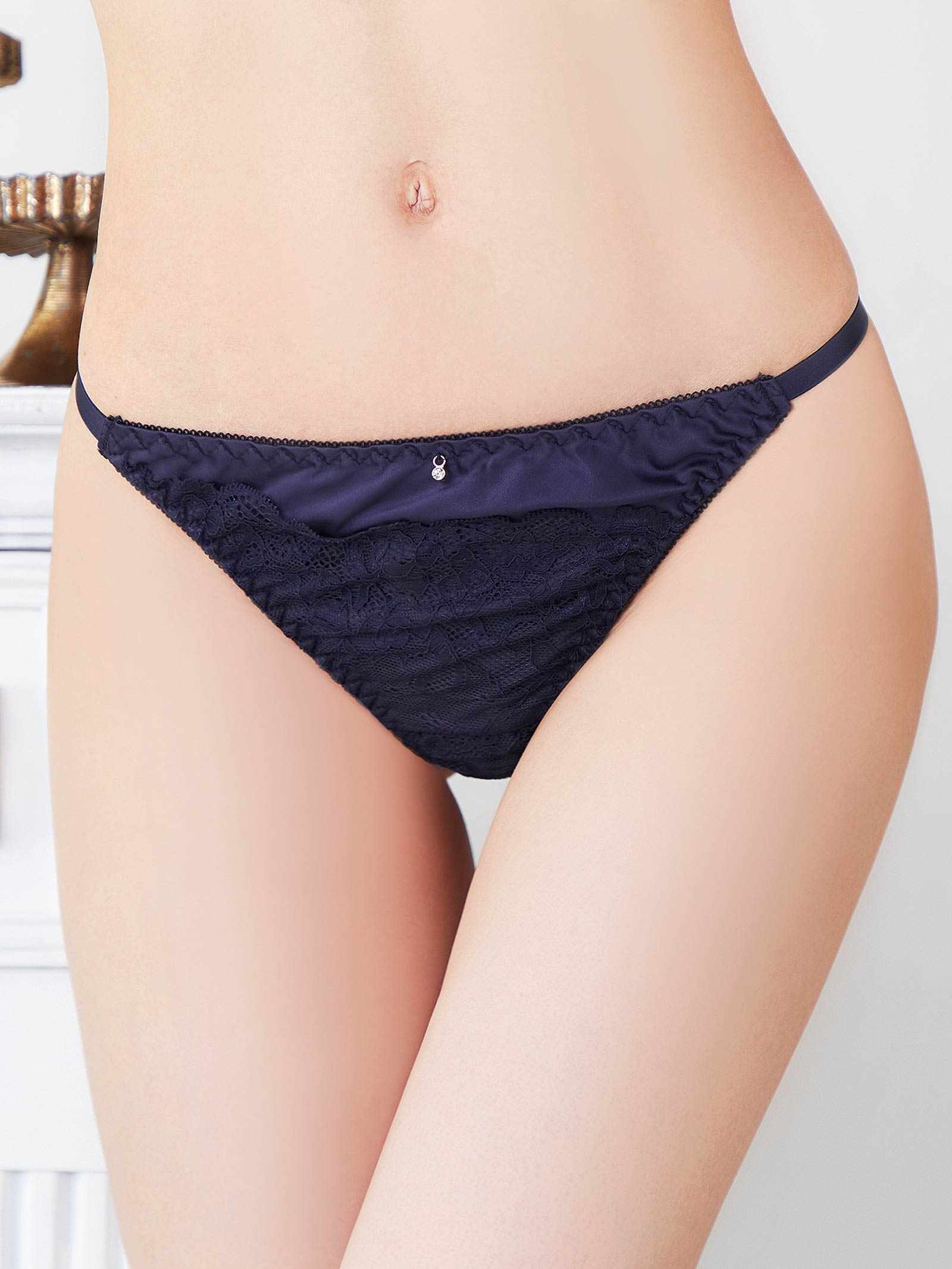 8/18新作!レースサテンストリングバック透けTバックショーツ単品